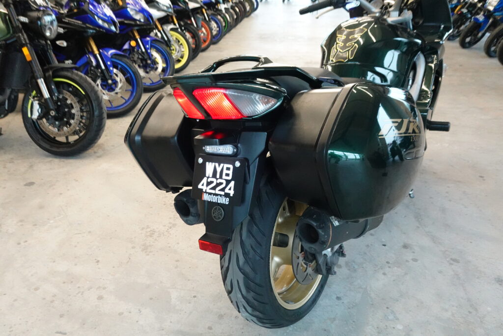 Review Yamaha FJR1300A