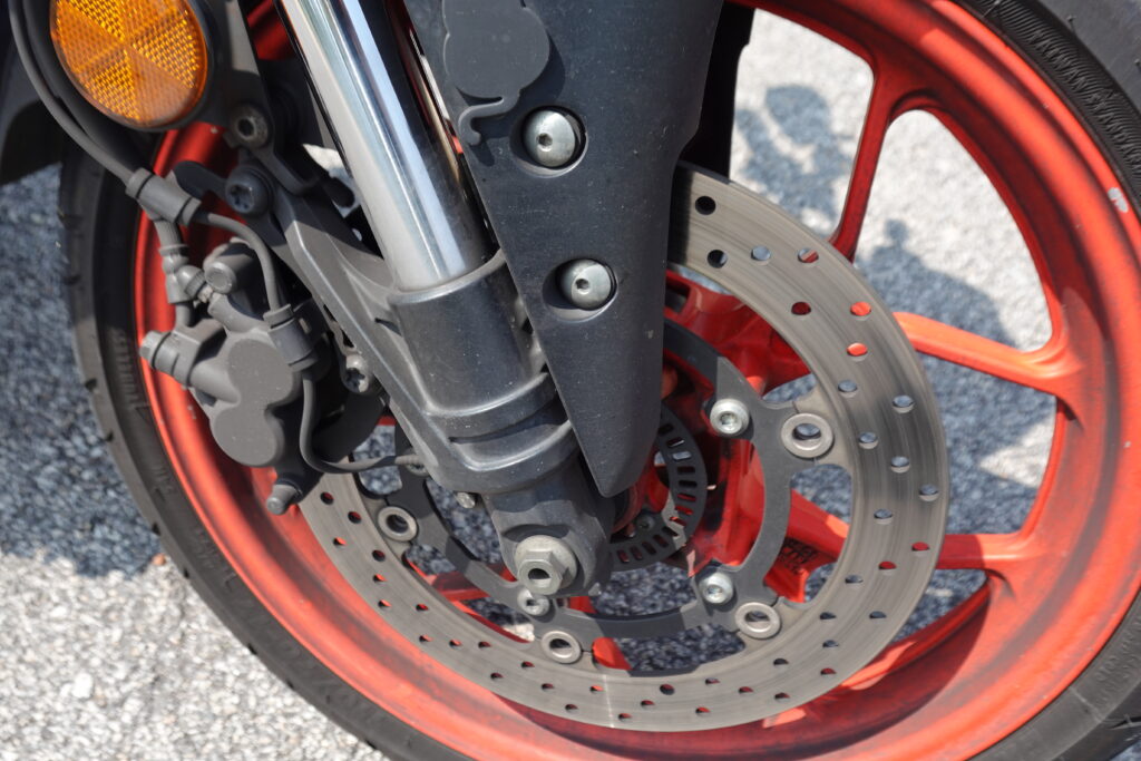 Yamaha MT-25 Review