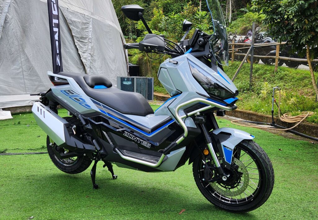 Honda ADV350 vs Zontes 368G