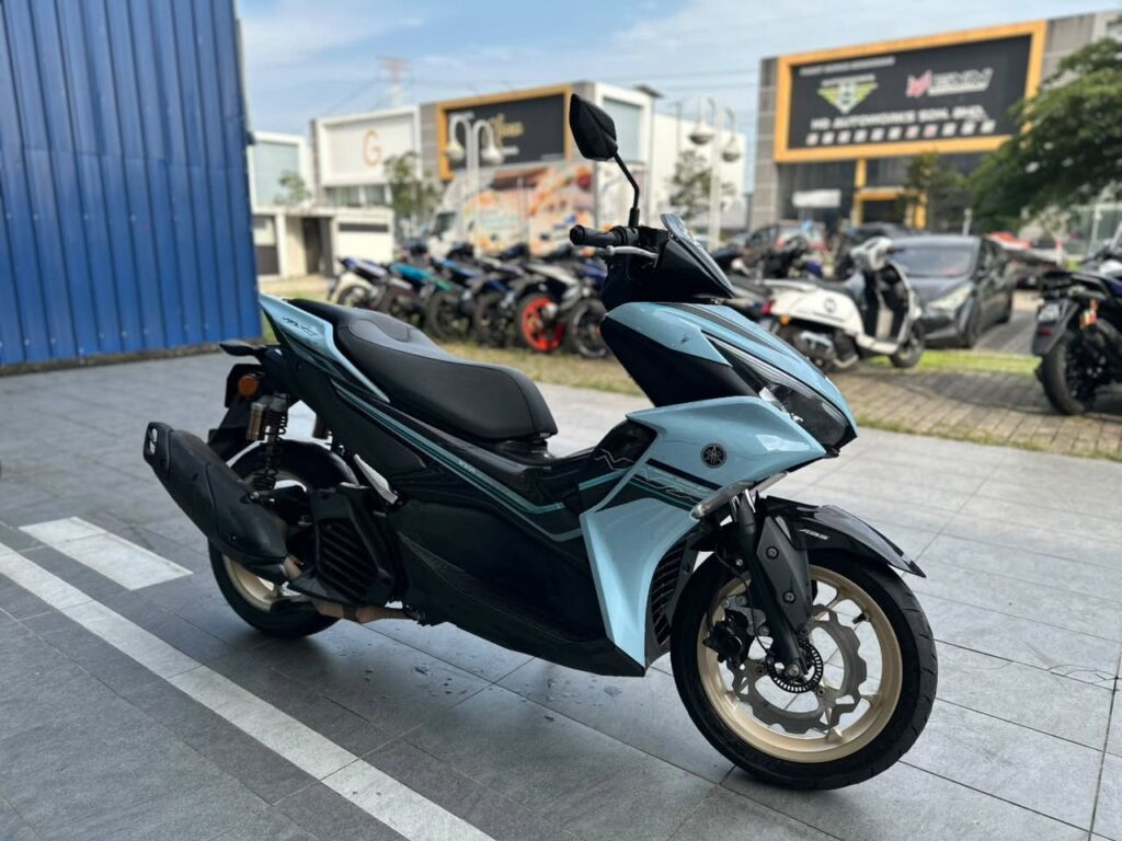 Review Yamaha NVX