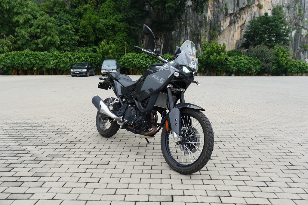 Kawasaki KLE500 vs Honda NX500